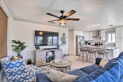 Image de Walk to Beach: Condo w/ Deck in Indian Shores