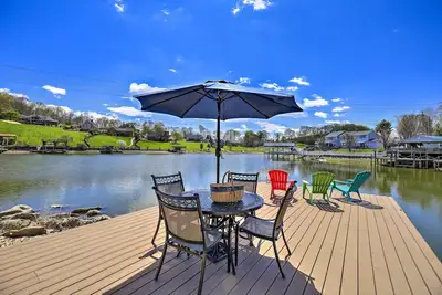Image de Lake House Haven: Fire Pit, Boat Dock + More!
