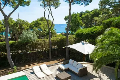 Image de Magnifique maison de vacances privée pour 10 personnes avec piscine privée, Wifi, Tv et terrasse