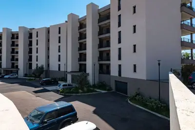 Image de Agréable appartement pour 4 personnes avec Wifi, climatisation, Tv, terrasse et parking