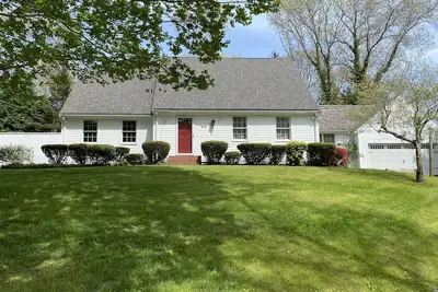 Image de 4 bedroom, private beach access