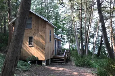 Image de Cozy Cottage on the shores of Lake Champlain with views of the Adirondacks