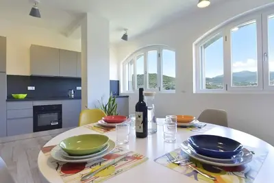 Image de Apartment with garden, A\/C, Wi-Fi and pool | Ap36