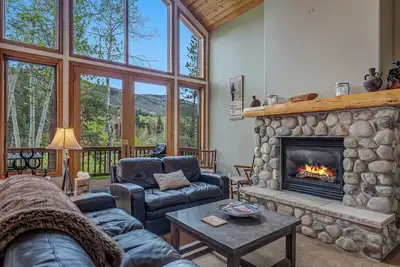 Image de Mountain Townhome w/ Pool, Spa & Private Deck 1027