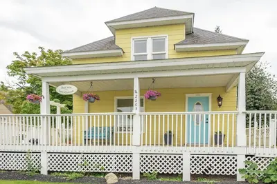 Image de Yellow Cottage in Lake Chelan