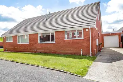Image de 22 Gwel Yr Wyddfa, pet friendly, with a garden in Menai Bridge