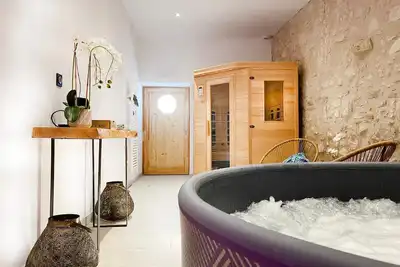 Image de Le Chalet Des Lones (Gîtes and Spa)