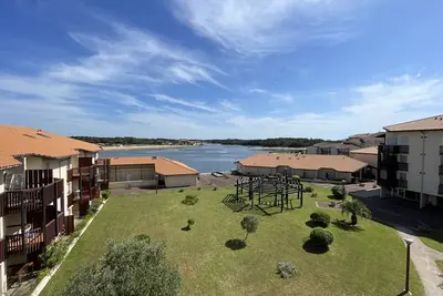 Image de T2 avec Mezzanine, Piscine, Parking, Animaux admis