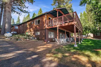 Image de Lake Almanor 11: Charming Lakeside Resort