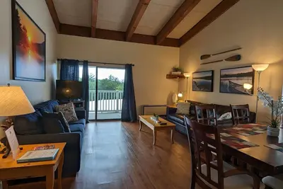 Image de Cedar Lodge 308. 2 bedrooms near Weirs Beach!