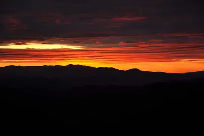 Image de Sunset Dream at Wolf Laurel-Hatley Pointe Resorts, Country Club, Dine, Swim, Ski