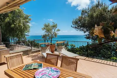 Image de Aurelia Harbour 103 - Deux Chambres Appartement, Couchages 4
