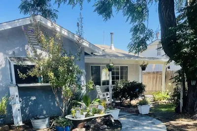 Image de The Bluebird House Near Wineries Historic Downtown Murrieta