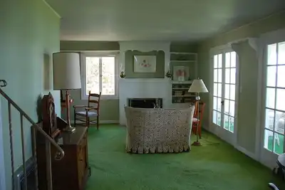Image de Charming 1920's Cottage on the Lake