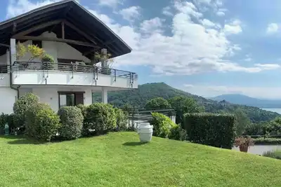Panorama - Apartment with lake view terrace and private garden