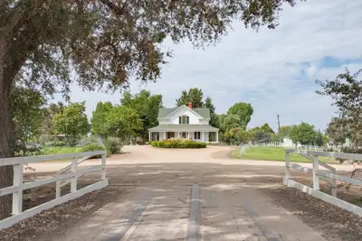 Image de Historic Chandler Ranch Guest Estate