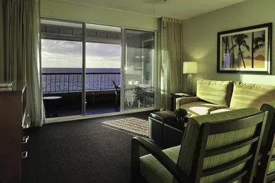 Image de Beachside Resort - Great for whale watching  - Oceanside room Dec 9-16 2023