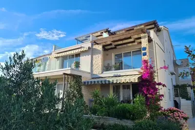Image de Appartement dans Tribunj avec vue mer, Balcon, Climatisation, Wifi (4953-3)