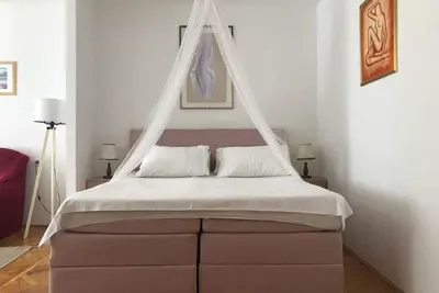 Image de Apartment Ema - One Bedroom Apartment with Balcony