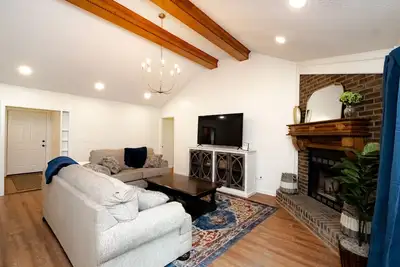 Image de Pets Stay Free! Renovated Ranch in quiet Cut De Sac