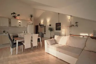 Image de DeVasco Designer Apartment 82sqm 150m to sea