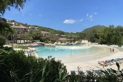 Image de Appartement neuf aux Restanques à Grimaud, vue mer et  suite parentale.