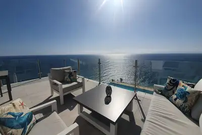 Image de Stunning 2 Bedroom Apartment in Bayview Hills (Nerja) with Panoramic Sea Views
