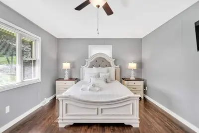 Image de Cozy 4bedroom Bungalow in Davidson Sleeps 10