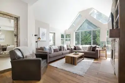 Image de Luxury 3br On The Ski Hill - w/ hot tub & pool