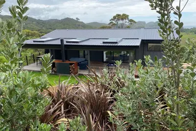 Image de 175° East - Pitokuku House