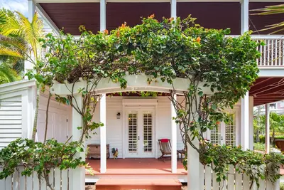 Image de ~The Escape ~ Your own tropical escape on private island!