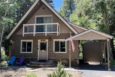 Image de Knotty Bear Cabin in Tahoma - Close to Sugar Pine State Park