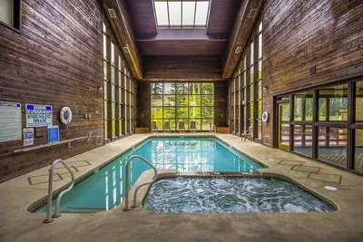 Image de Condo 117, Wifi, Community Pool, Jacuzzi, Lounge,