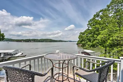 Image de Sunny 'Providence Cottage' Retreat w/ Dock, Kayaks