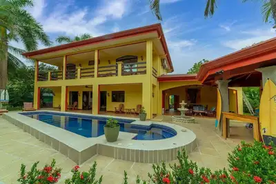 Image de Beautiful home in the heart of Esterillos Oeste