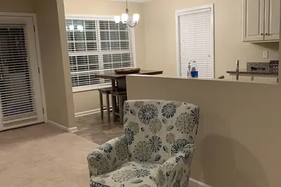Image de Peaceful 4 Br\/2Ba home with Wifi