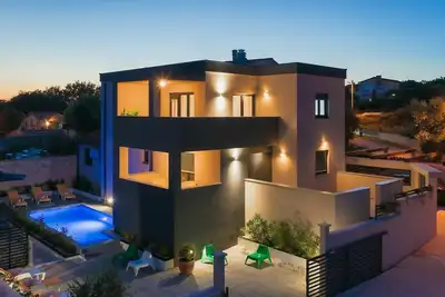 Image de Maison de vacances privée avec Wifi, climatisation, piscine privée, Tv, terrasse, parking