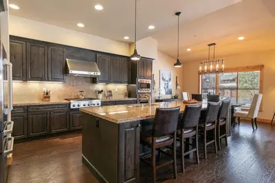Image de Trestlewood at Schaffers Mill By Tahoe Getaways 3 Br w/ Golf Course Views - Extended Stays Welcome!