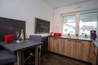 Image de Vacation apartment FĂĽhlDichWohl, 91sqm, 2 sep. Bedroom, balcony