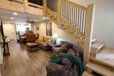 Image de 3br Walk-In w/ Loft ~ Pets Ok ~ Pool ~ Free Tickets Included! (Paradiso)