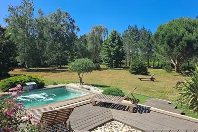 Image de Maison calme en lisière de forêt, sur terrain clos de 5000 m²