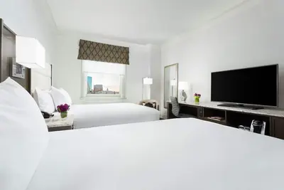 Image de Spacious Downtown Family Stay | Pets Are Allowed | Near Boston’s Theater Scene