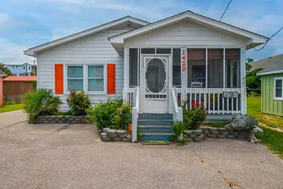 Image de Good Vibrations | Pet-friendly w/ Beach Views