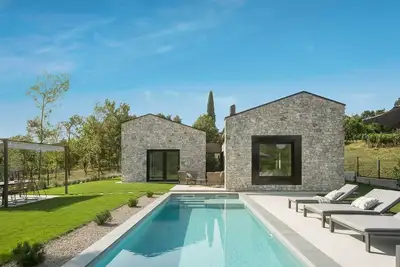 Villa Touch of Nature with Pool