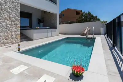 Image de Villa Simpleza - Six Bedroom Villa with Private Pool and Jacuzzi