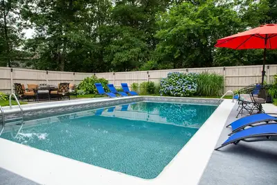 Image de Winslow Acres heated Pool Escape; Pool open May 15 thru mid-Oct! HotTub all yr!