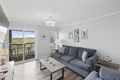 Image de 2b/2ba First-floor Oceanfront Condo
