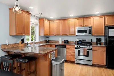 Image de Seattle Vacation Home: 3 bed 3 bath Townhome in Madison Valley