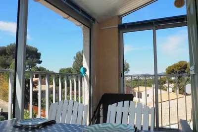 Image de Calme Absolu, Sous Les Pins - 300m Plage - 2 Chambres - Internet - Parking