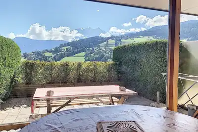 Charmant studio près du centre de Combloux avec kitchenette
